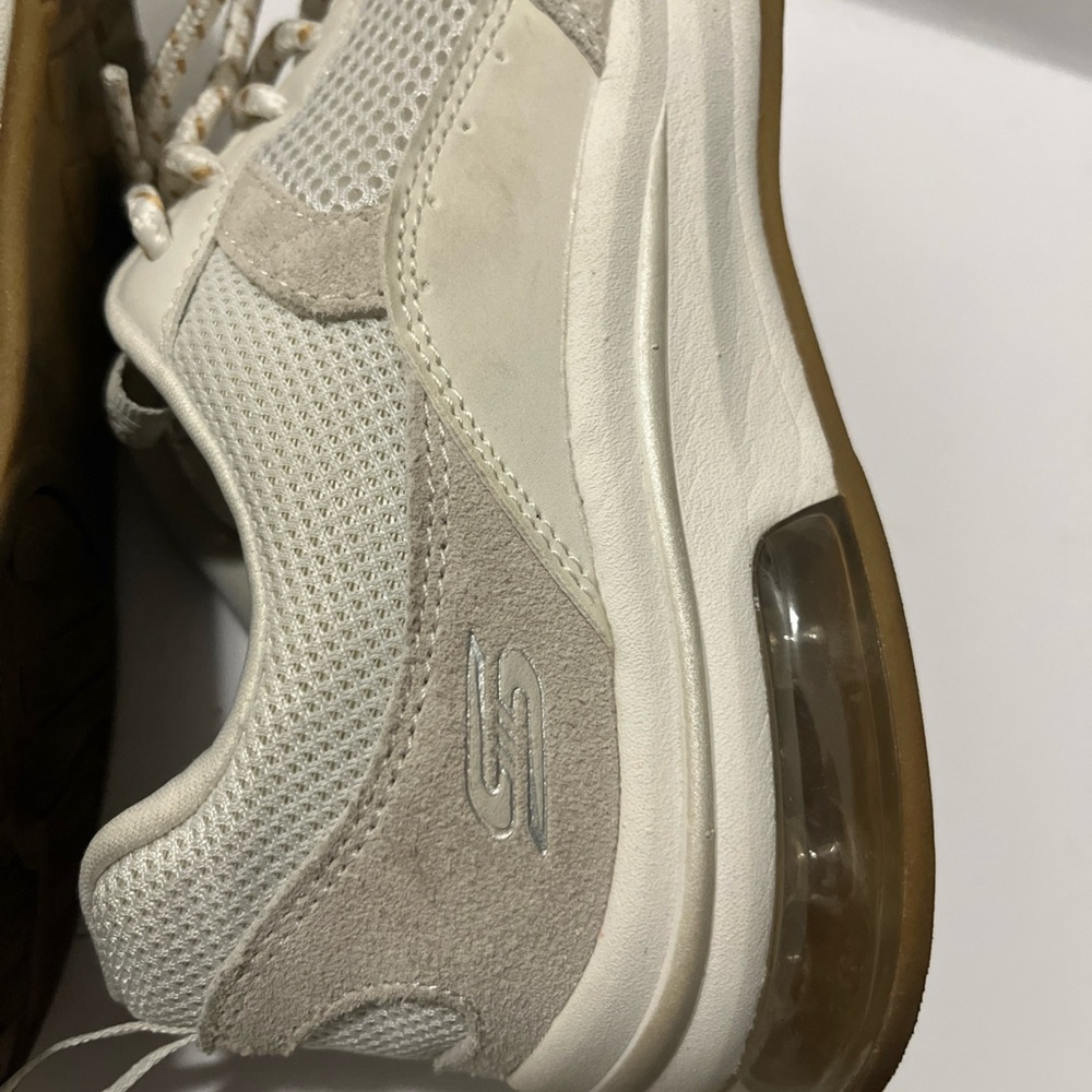 skechers bob's memory foam womens Sneakers Size 7.5 Off White